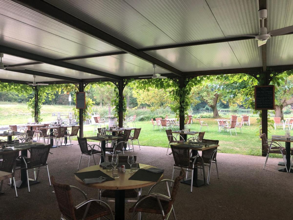 L’île aux Bateaux Bed & Breakfast Buzet-sur-Baise Exterior foto